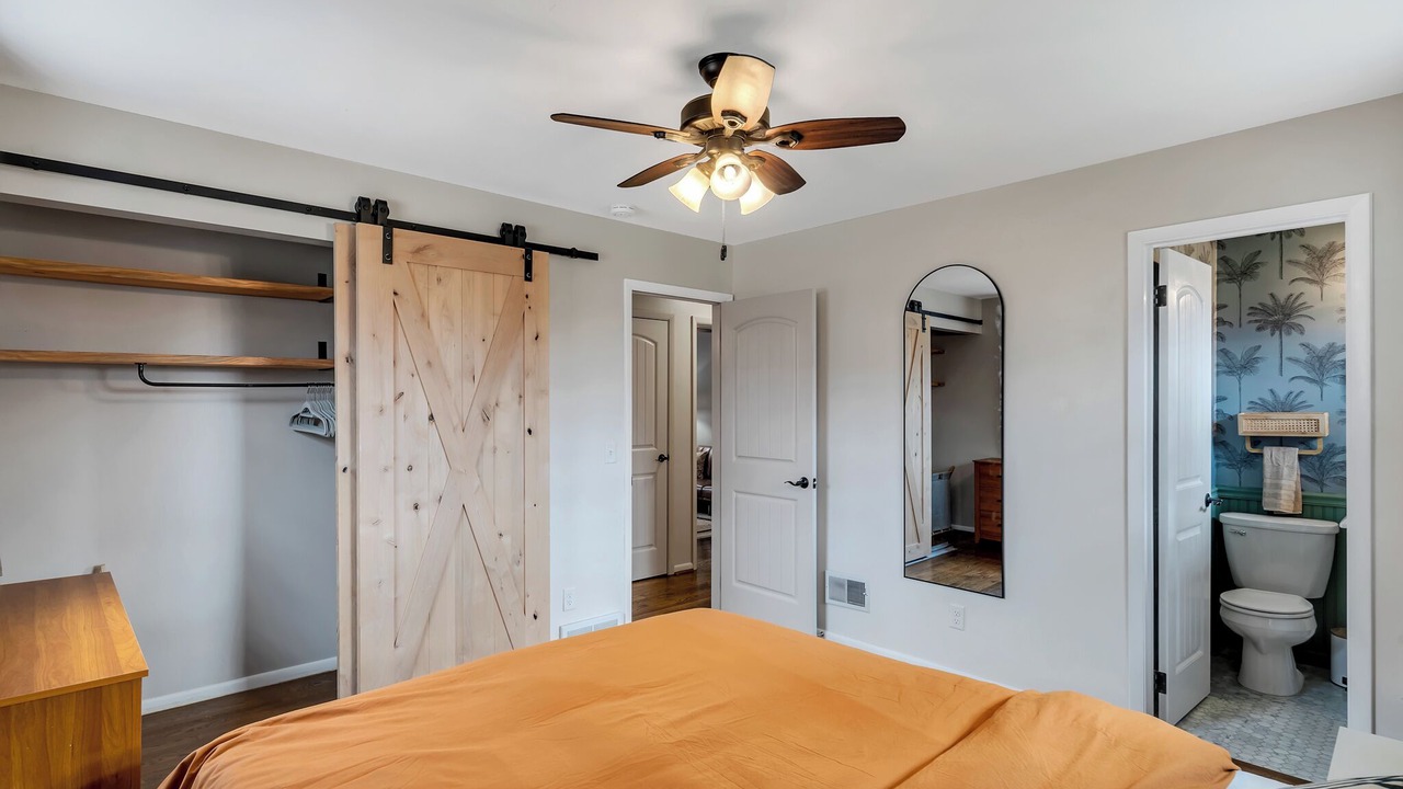 Photo of Bedroom in Mount Saint Joseph