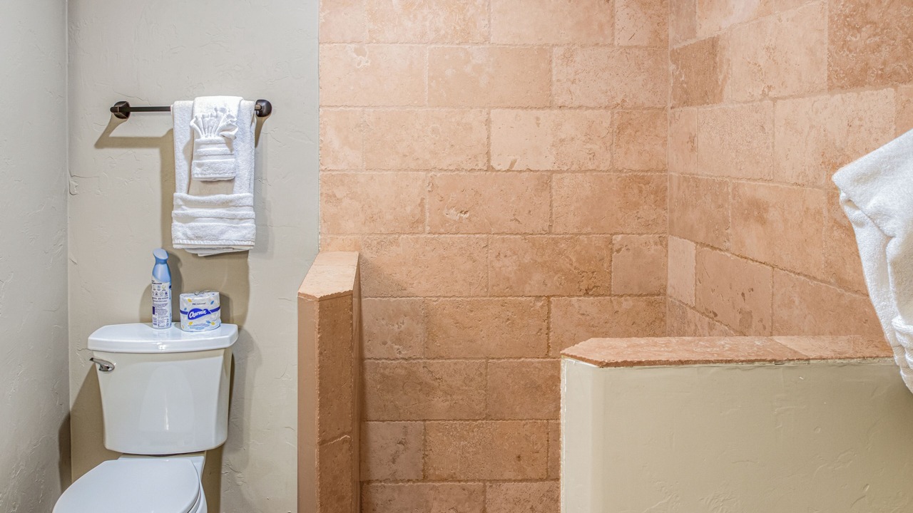 Photo of Bathroom in Heatherwood Hills