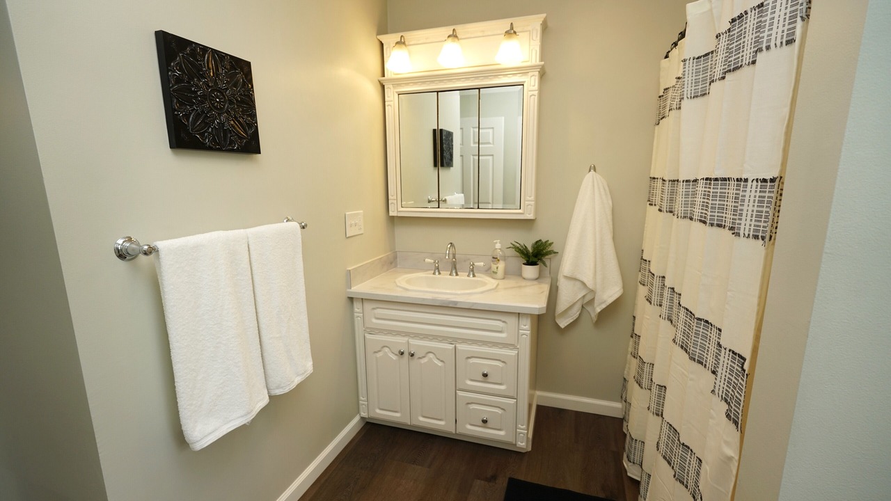 Photo of Bathroom in Elyria