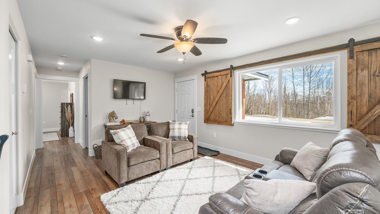 Photo of Livingroom in Big Lake