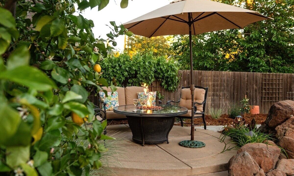 Photo of Patio Balcony in East Sacramento