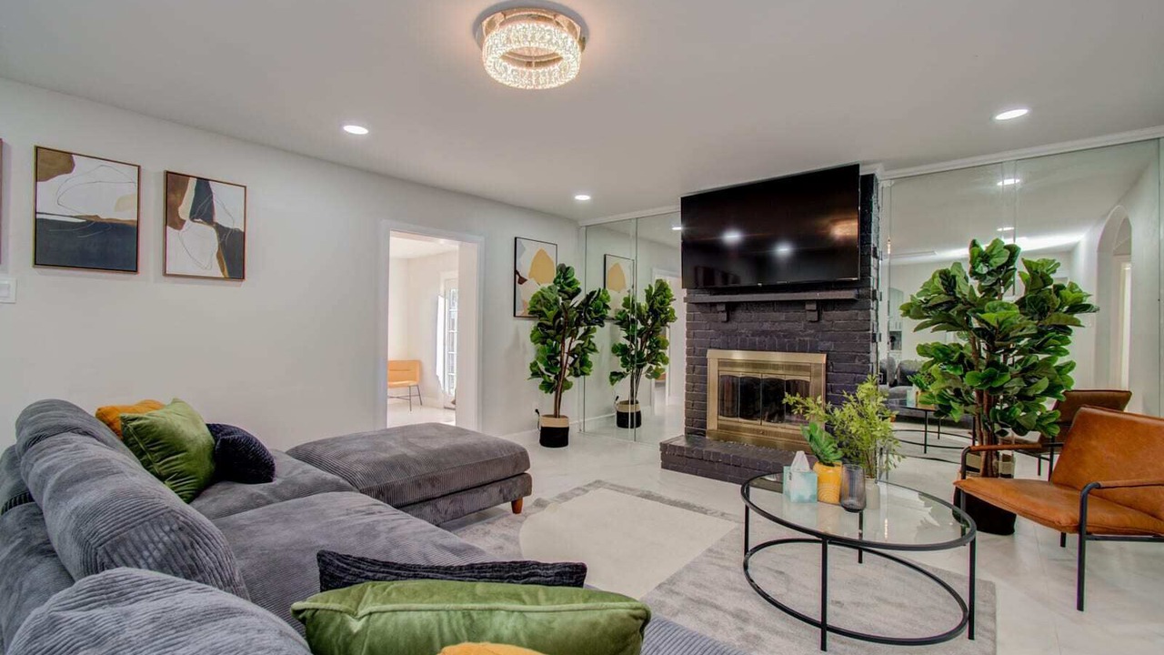 Photo of Livingroom in Houston