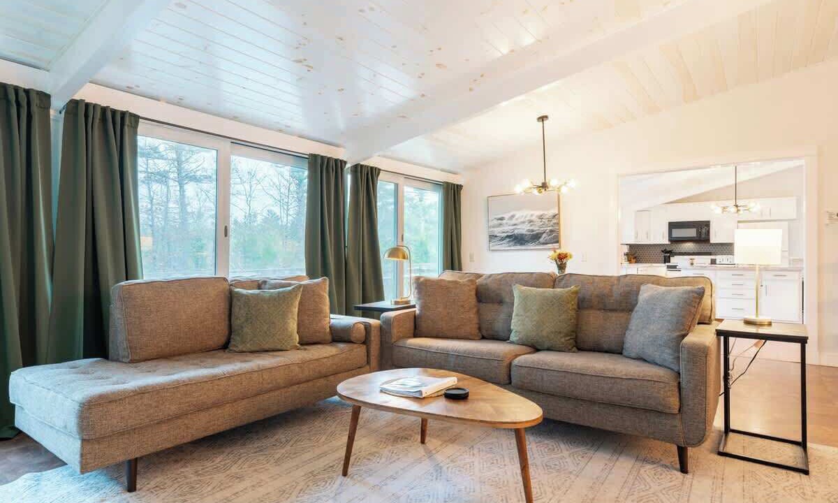 Photo of Livingroom in Mount Desert