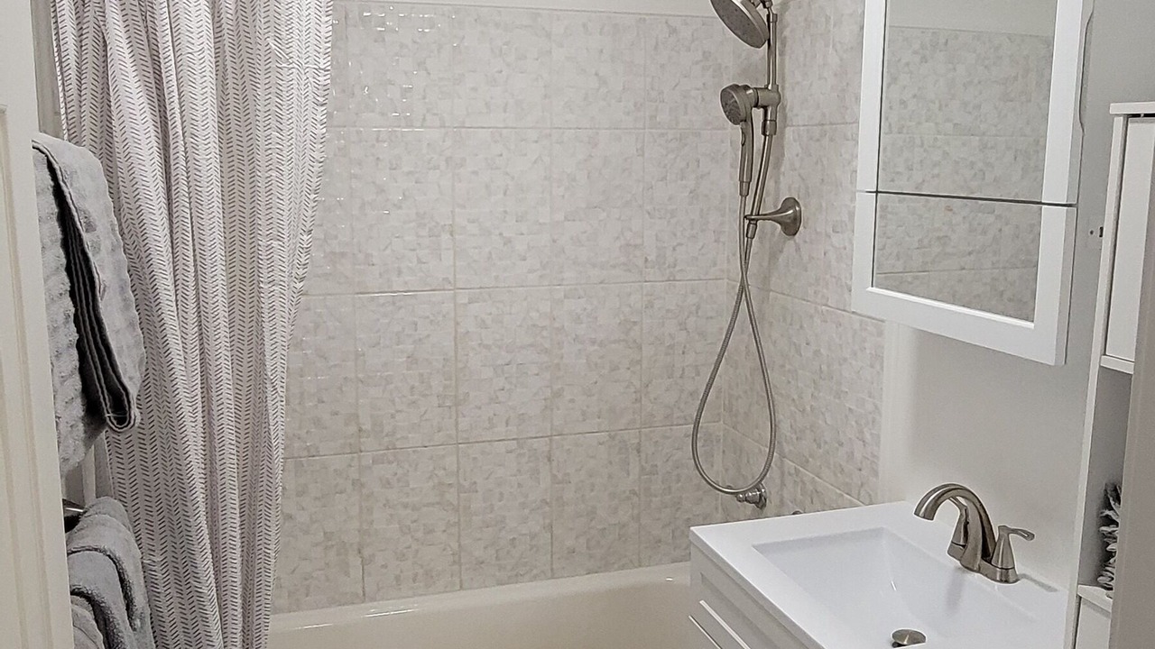 Photo of Bathroom in Xenia