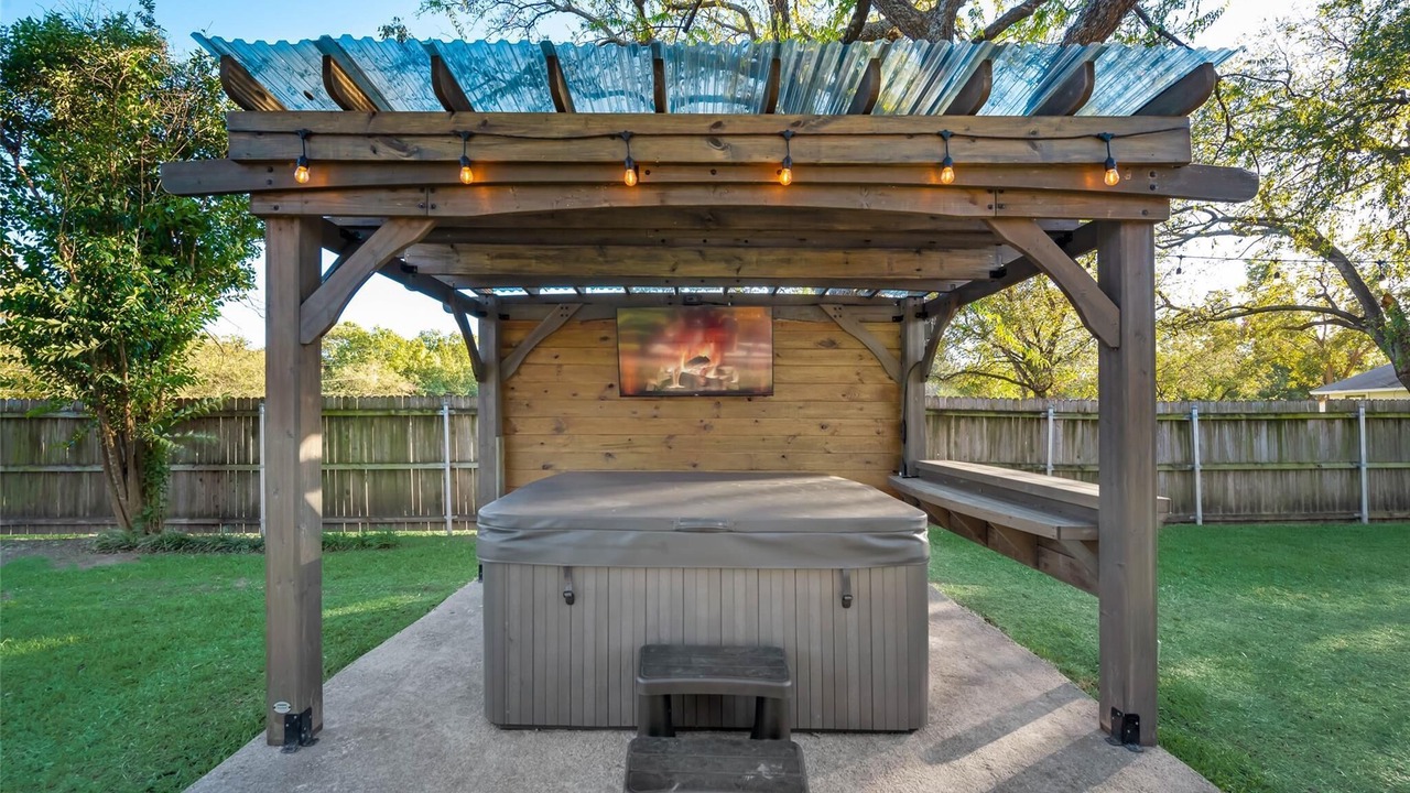 Photo of Patio Balcony in Haltom City