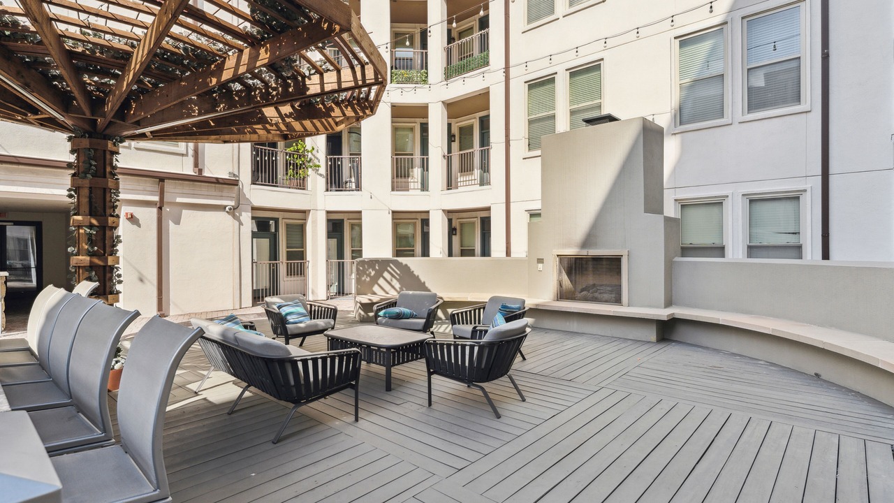 Photo of Patio Balcony in Cityplace