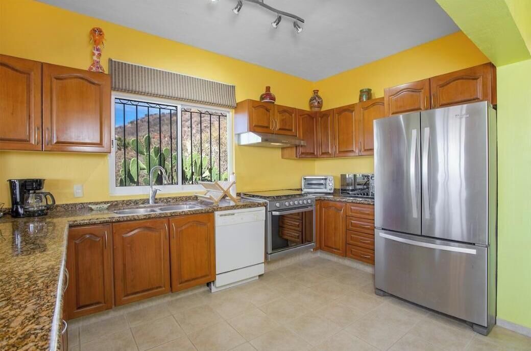 Photo of Kitchen in Raquet Club
