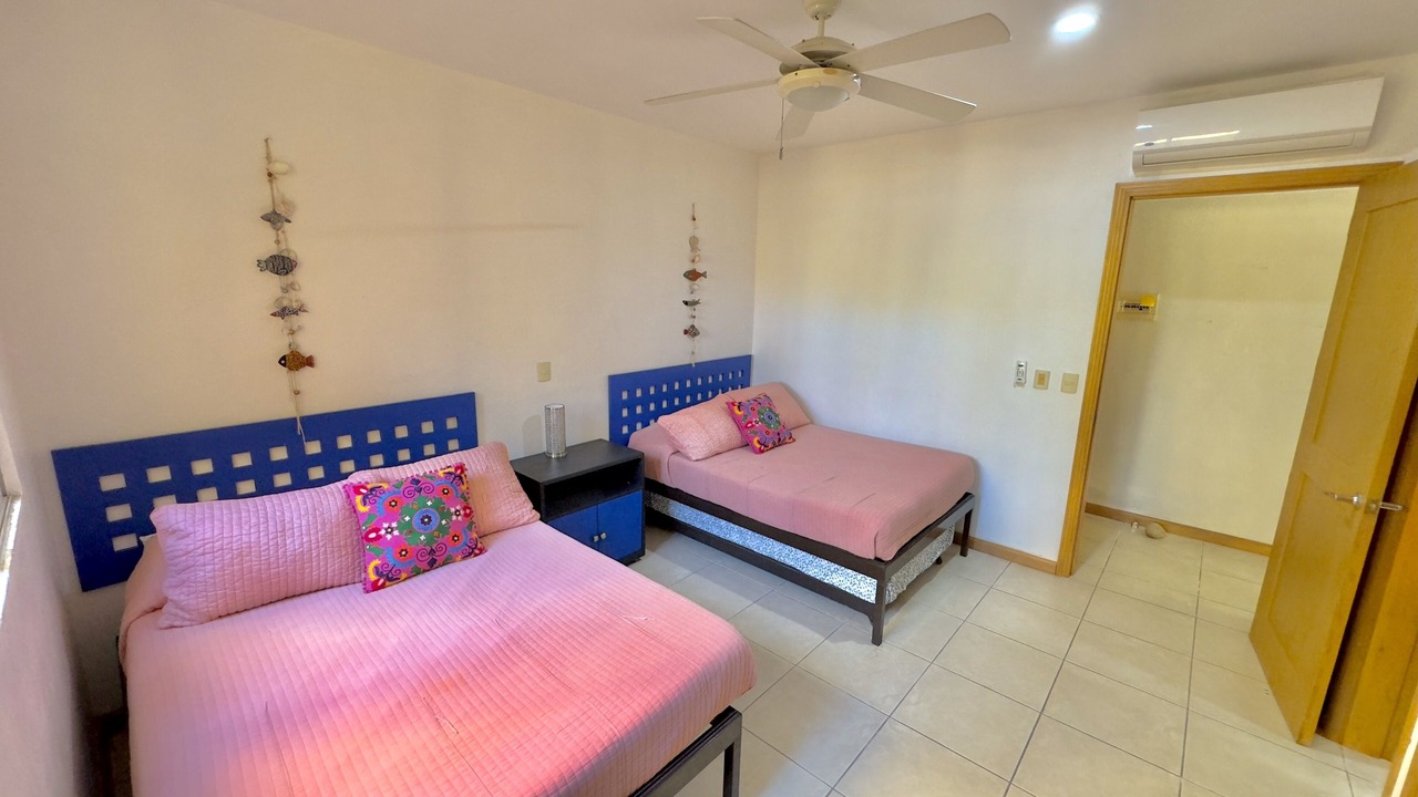 Photo of Bedroom in Flamingos