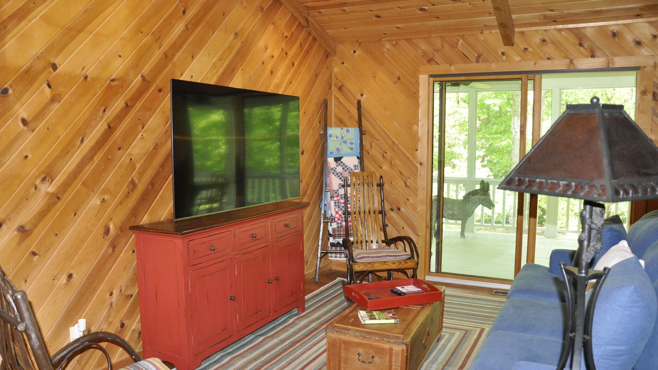 Photo of Bedroom in Blairsville