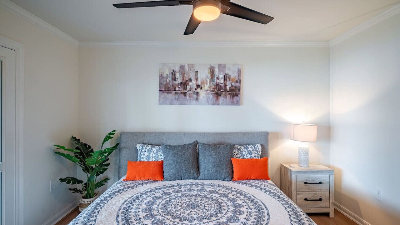 Photo of Bedroom in Nassau Bay