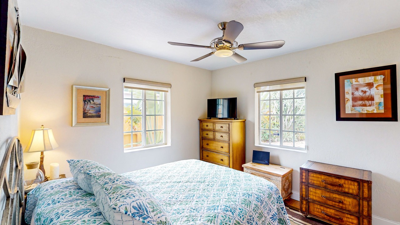 Photo of Bedroom in South Middle River