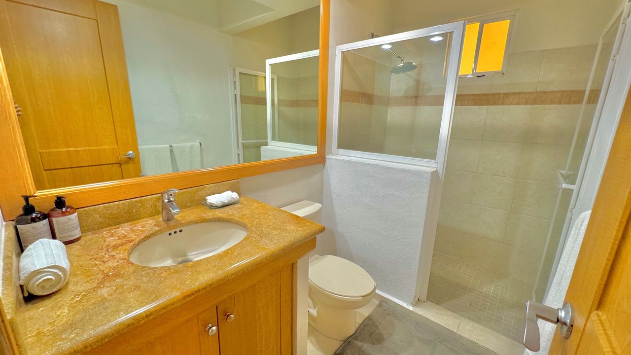 Photo of Bathroom in Flamingos