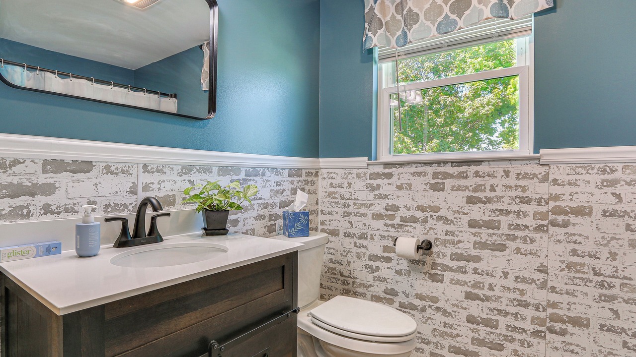Photo of Bathroom in Pleasant Hall