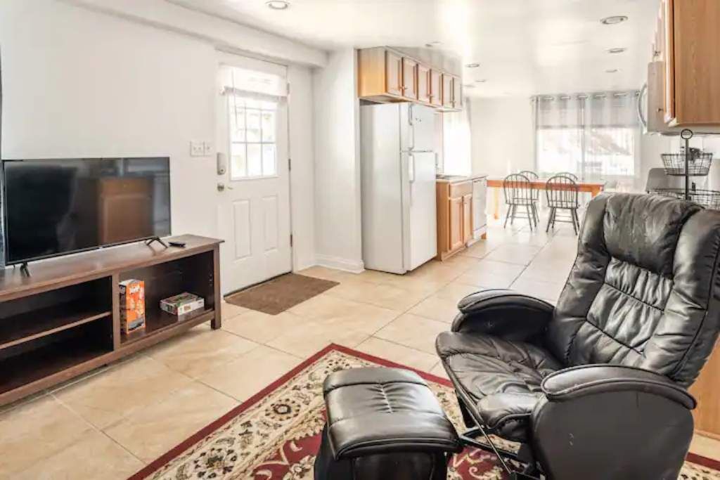 Photo of Livingroom in Milford