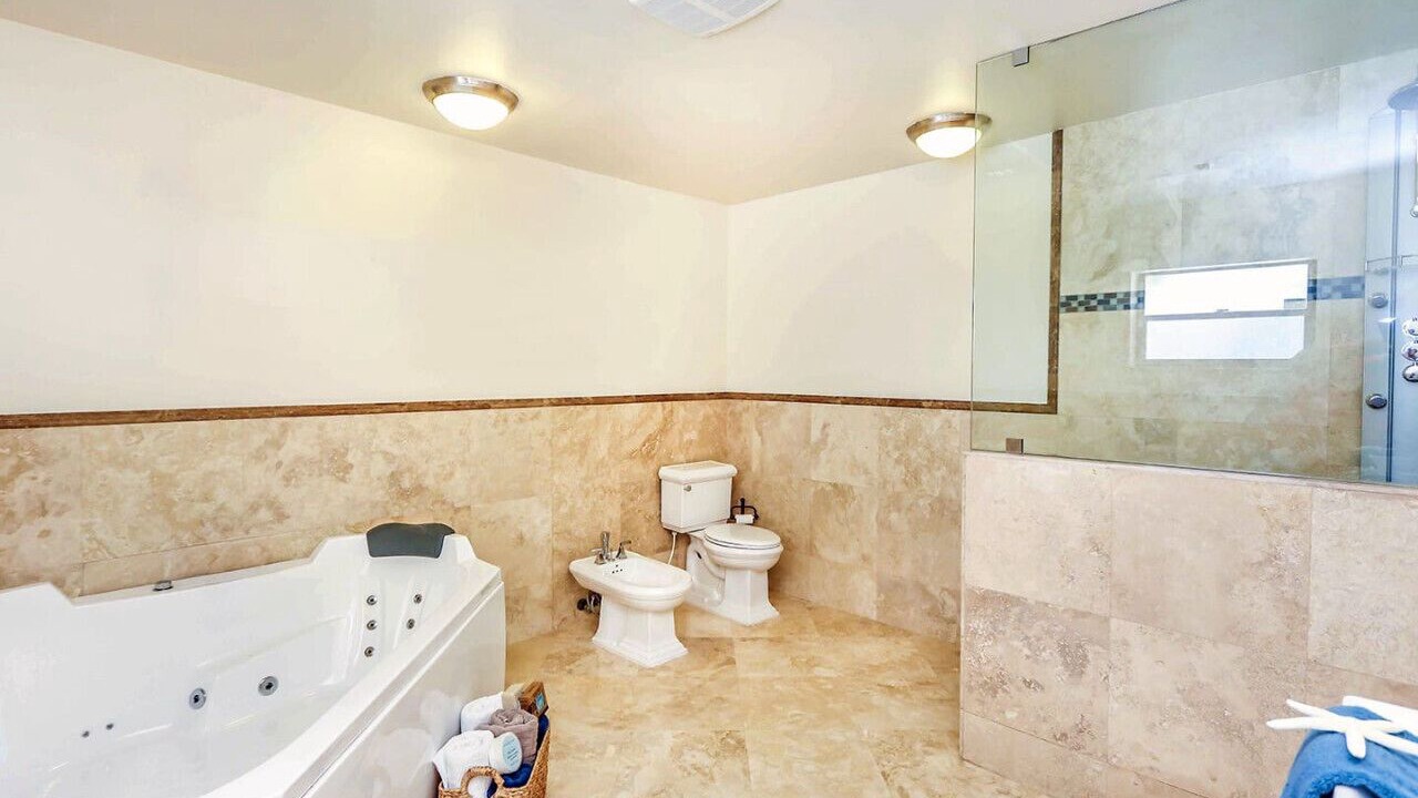 Photo of Bathroom in South Lake