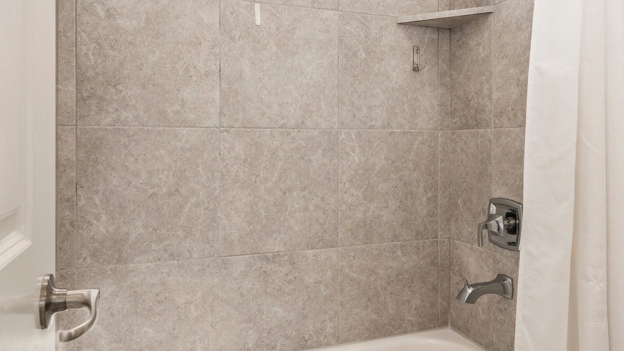 Photo of Bathroom in Hurricane