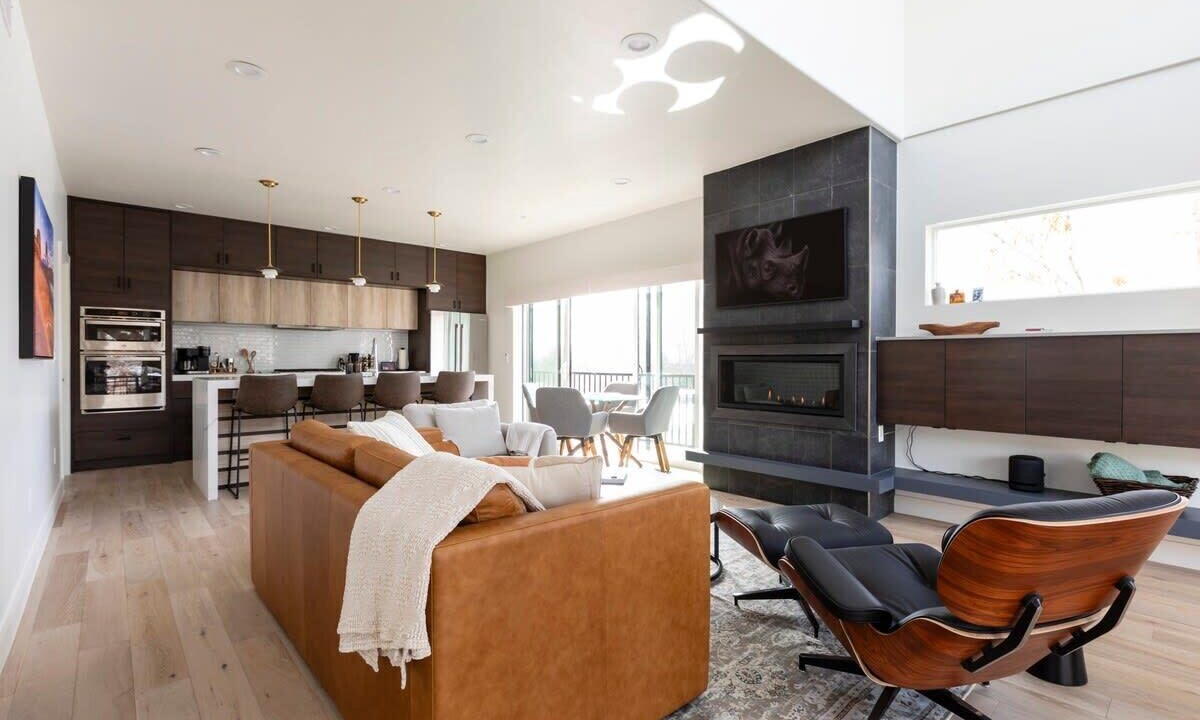 Photo of Livingroom in East Central