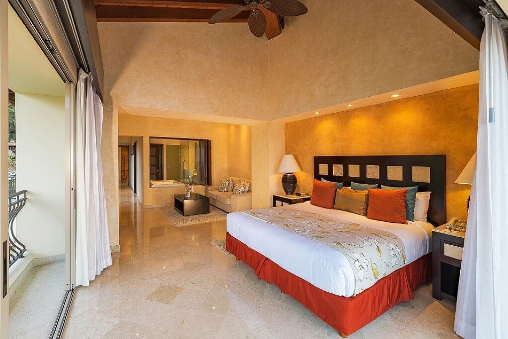 Photo of Bedroom in South Shore Hotel Area