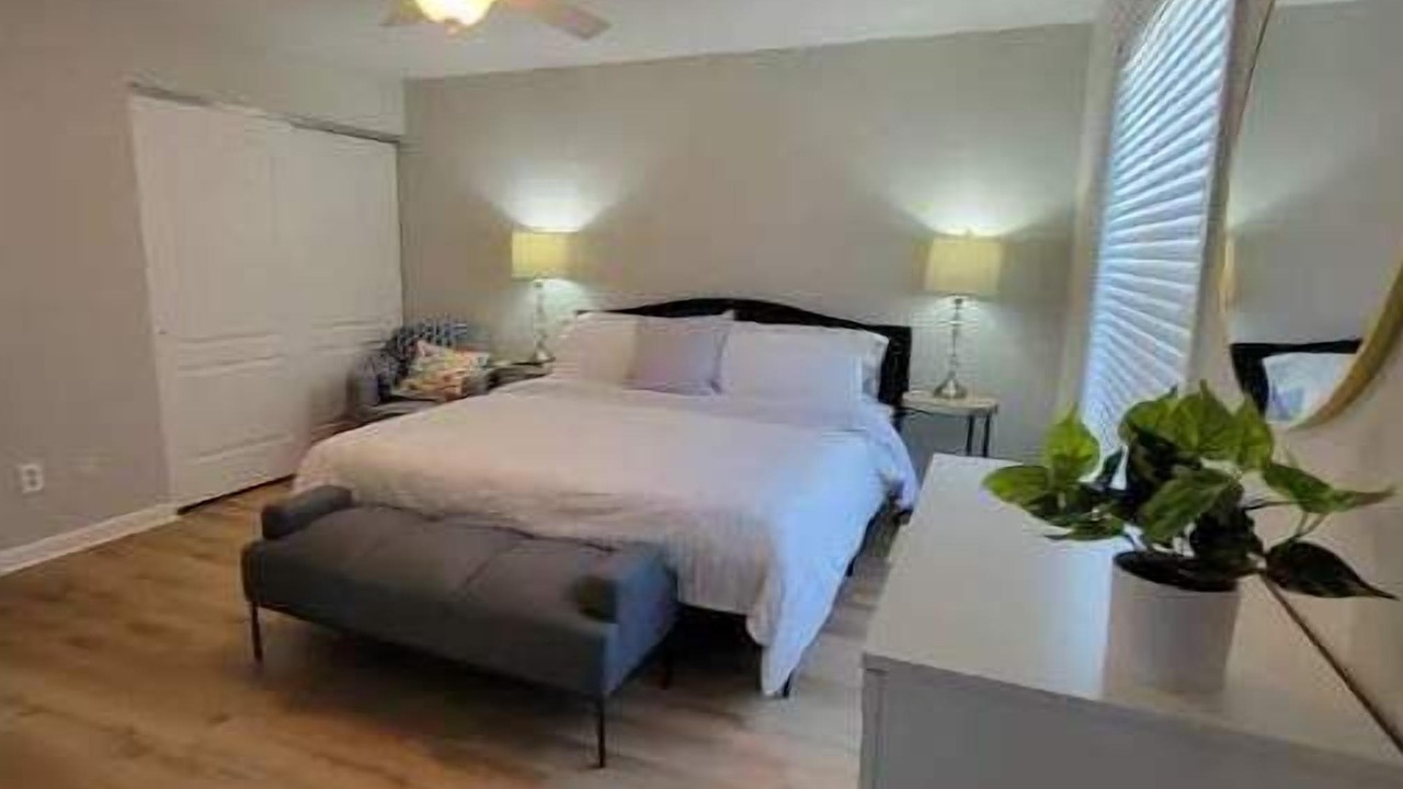 Photo of Bedroom in Mason