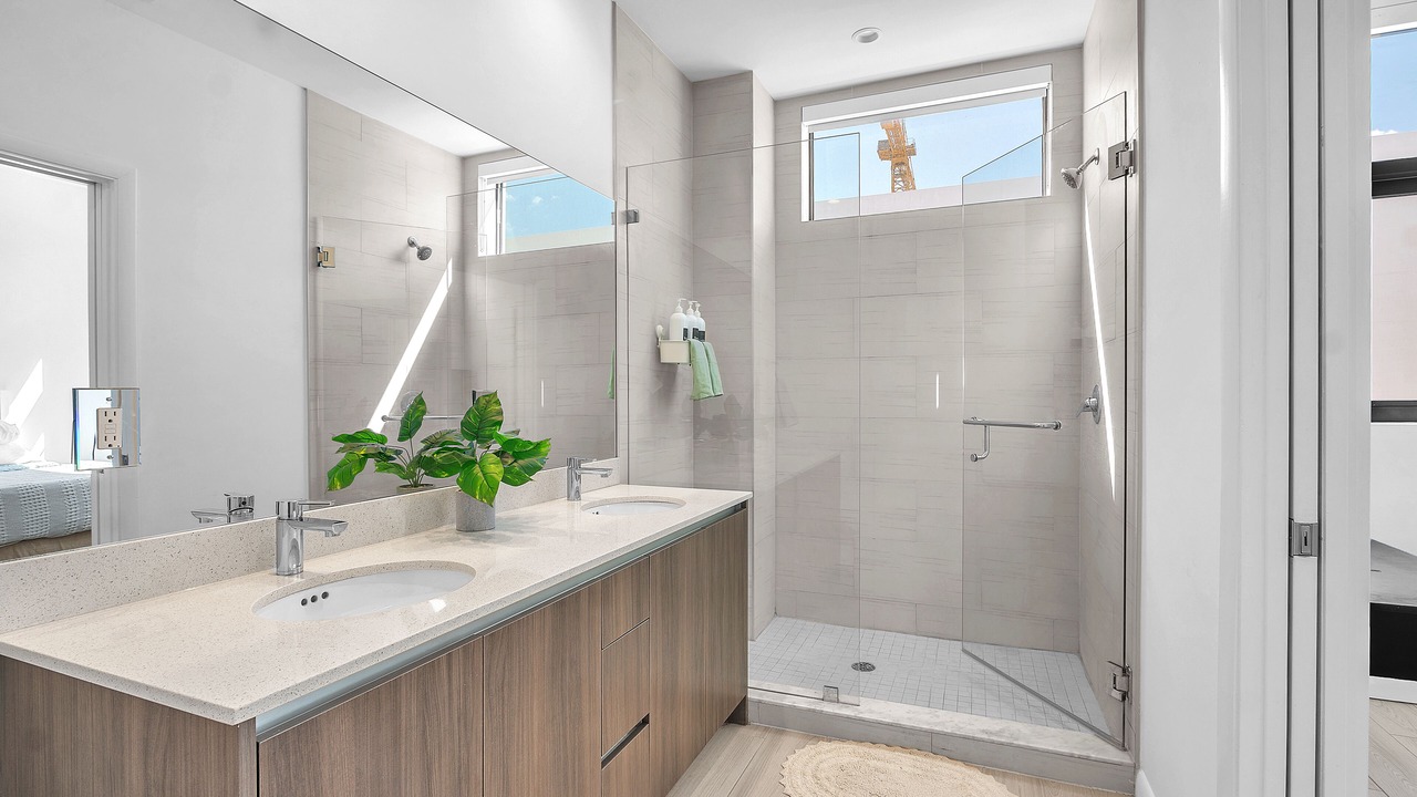 Photo of Bathroom in Flagler Village