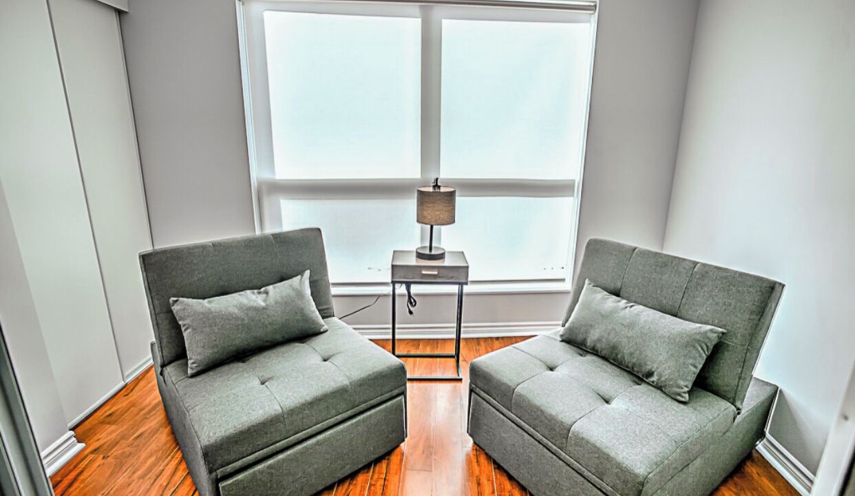 Photo of Livingroom in Newtonbrook