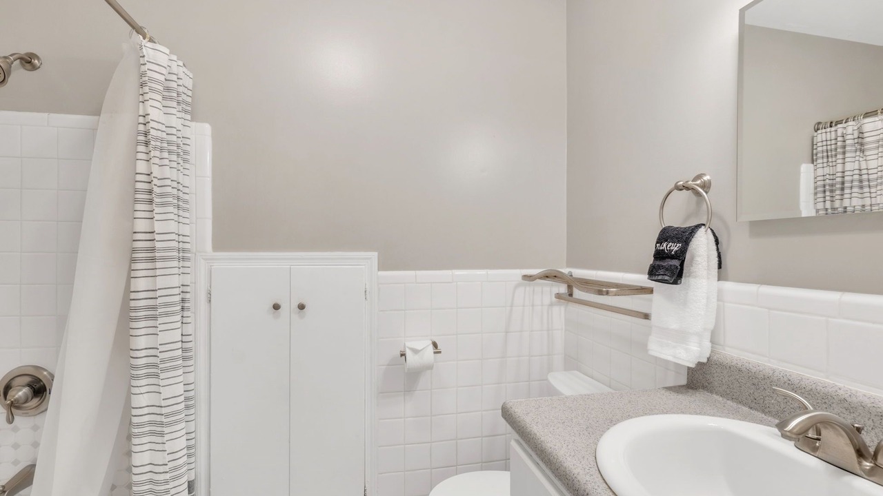 Photo of Bathroom in Dunean