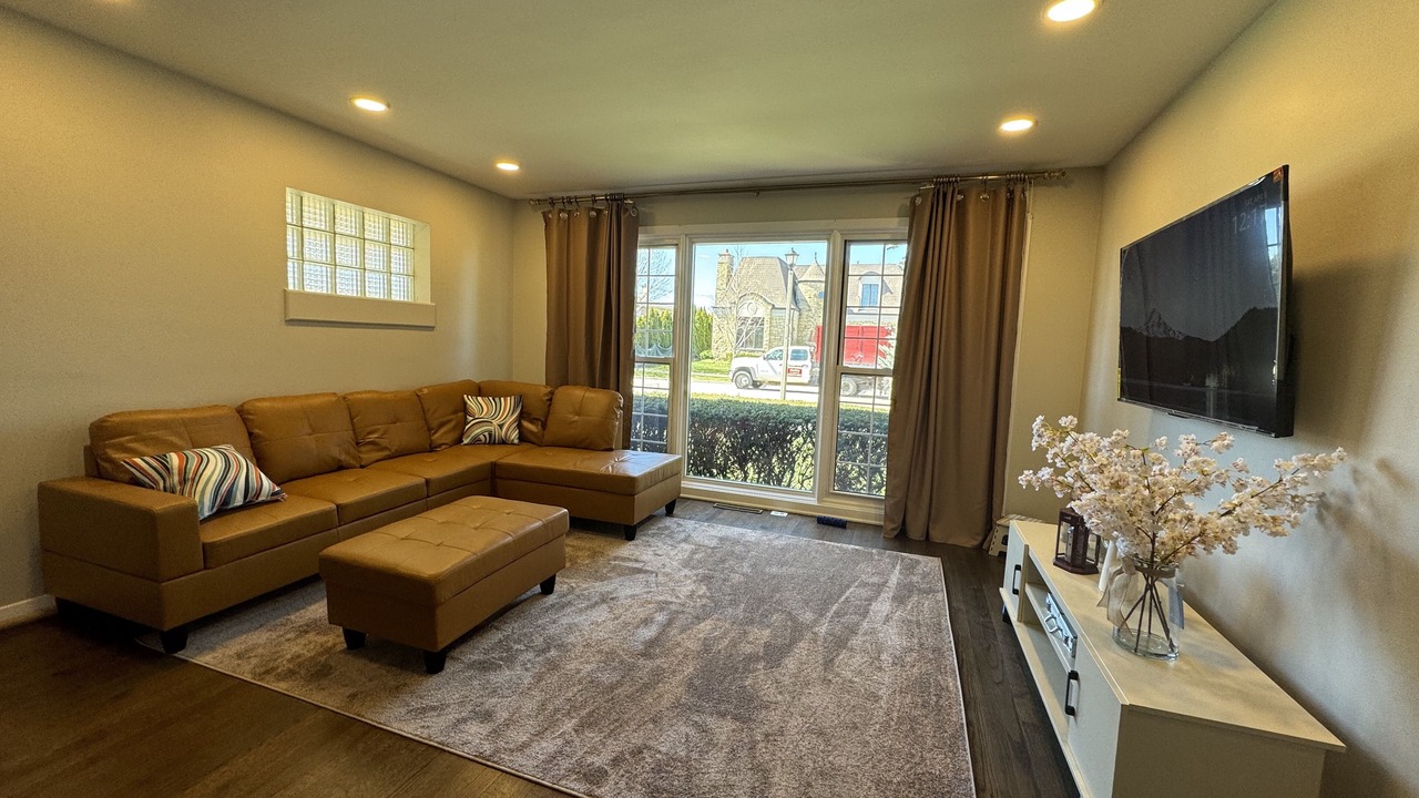 Photo of Livingroom in Skokie