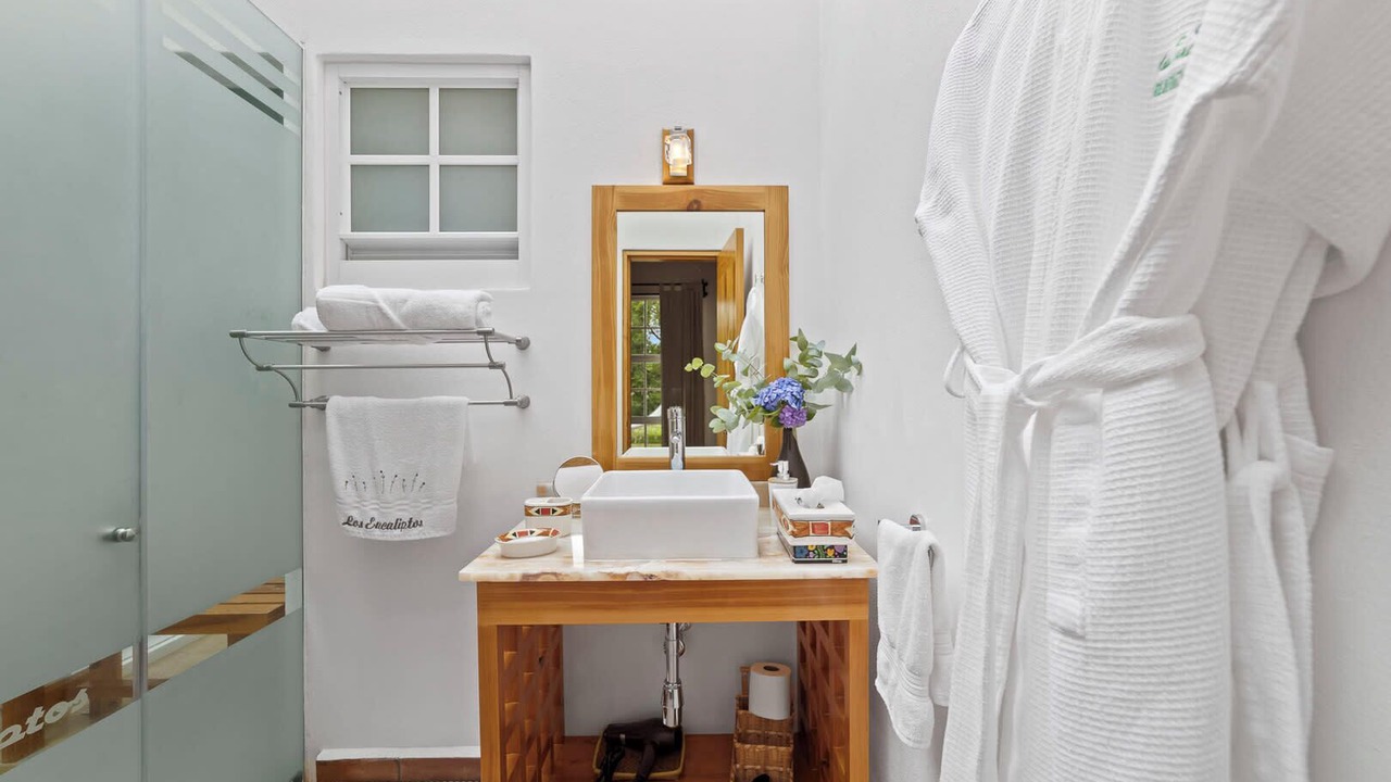 Photo of Bathroom in Macheros