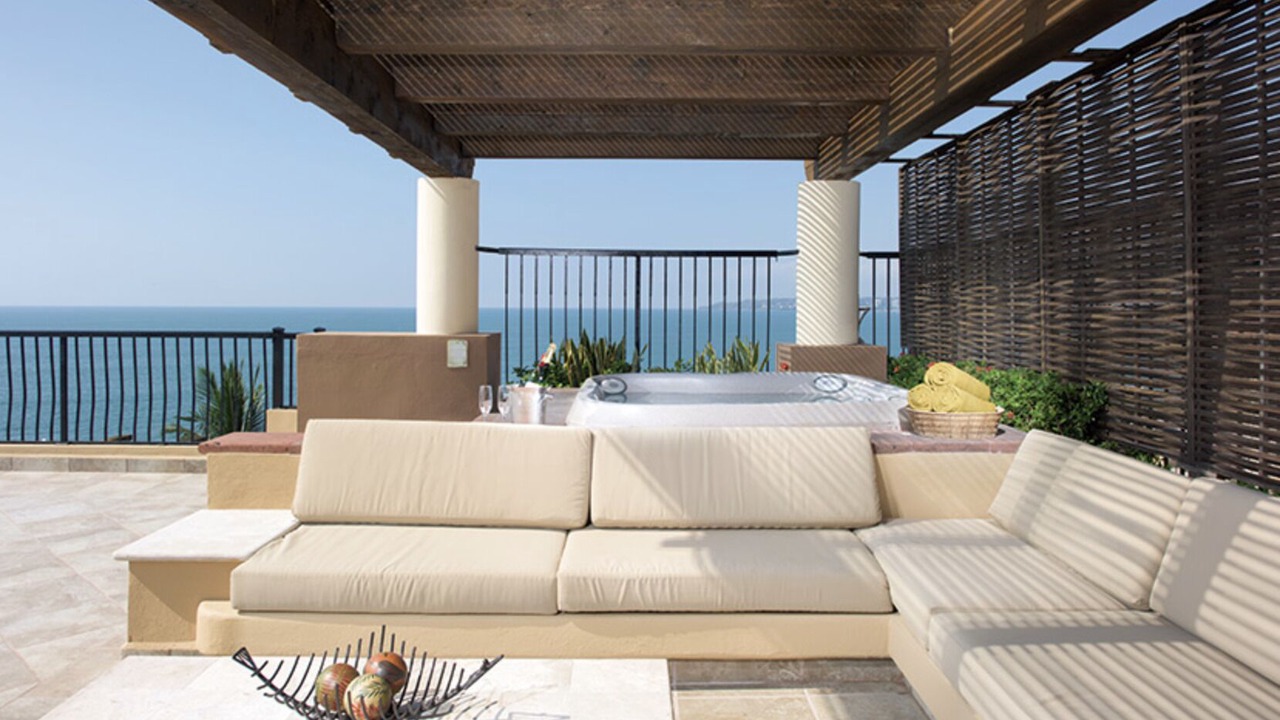 Photo of Patio Balcony in Flamingos