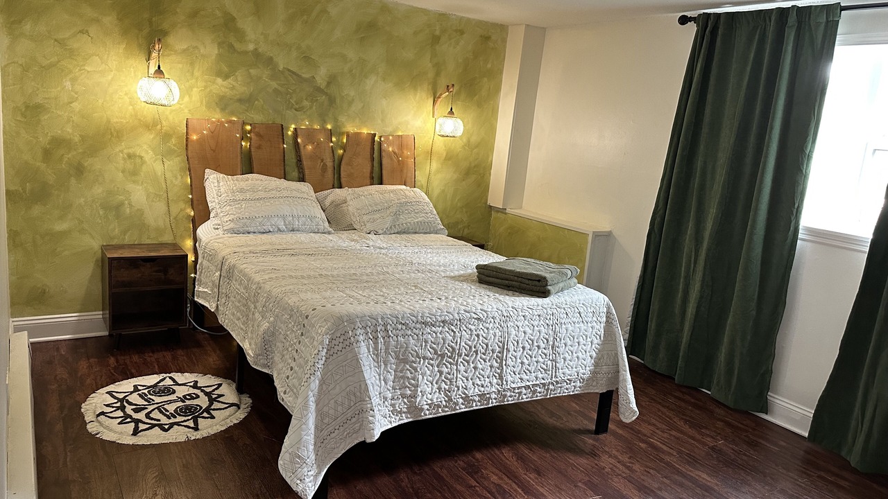 Photo of Bedroom in Knoxville