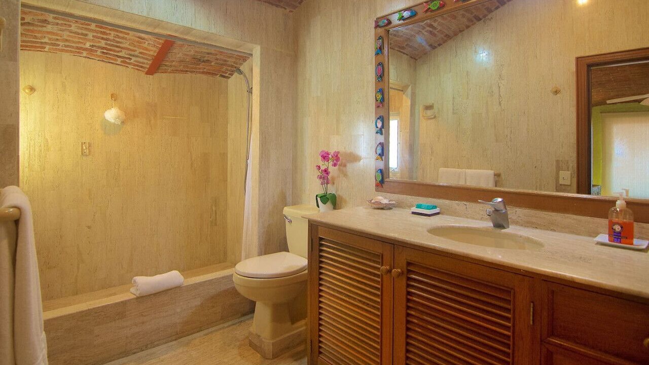 Photo of Bathroom in Manzanillo