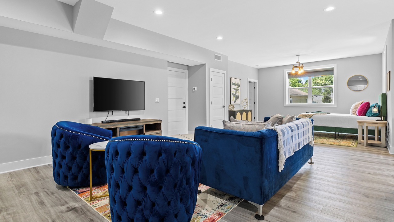Photo of Livingroom in Shelby Hills
