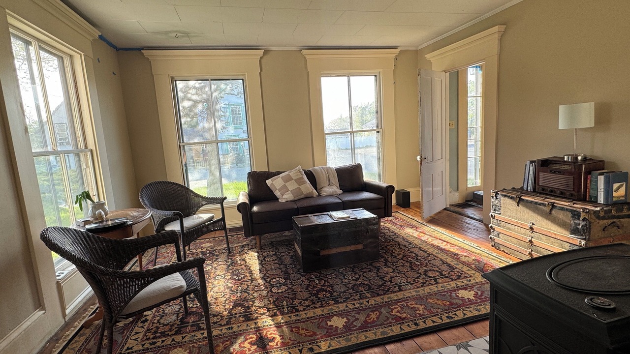 Photo of Livingroom in Friendship