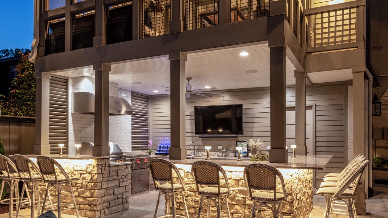 Photo of Outdoor in Belmont - Hillsboro