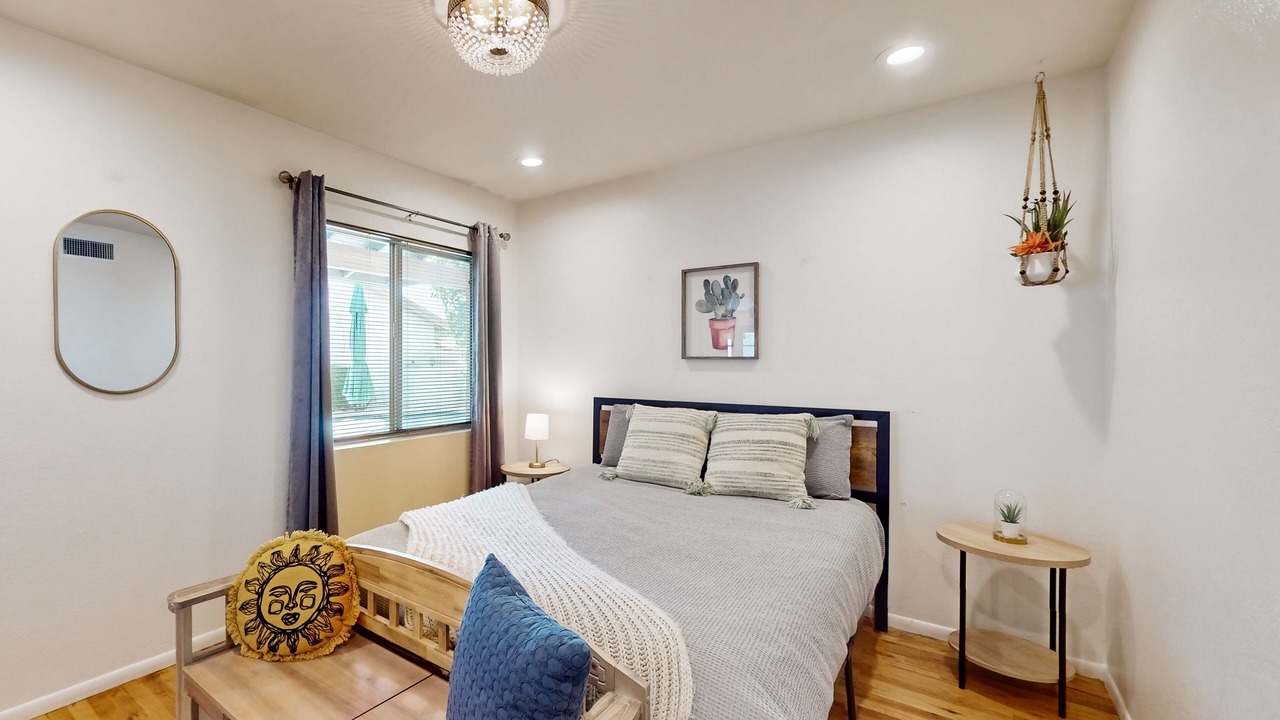 Photo of Bedroom in The Lakes