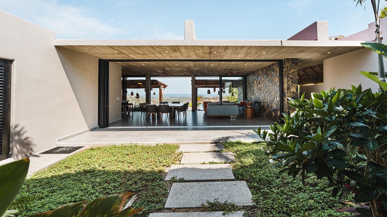 Photo of Patio Balcony in Ursulo Galvan