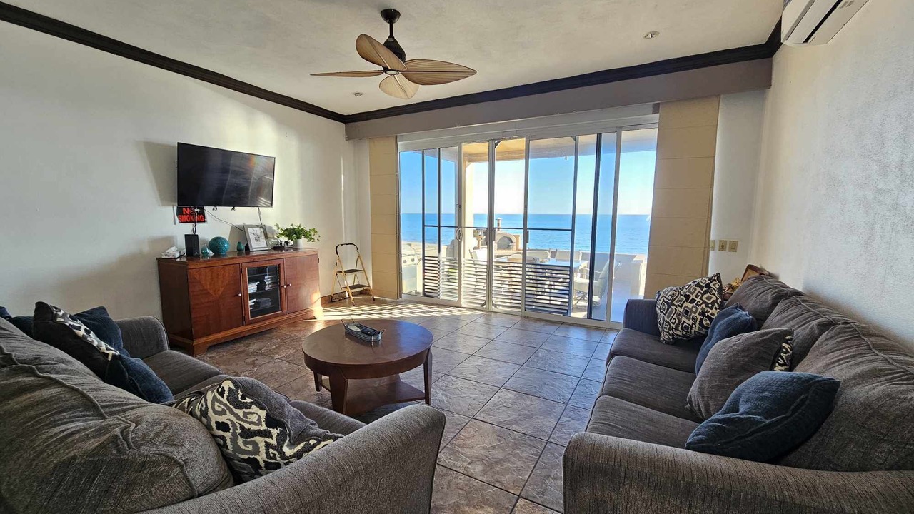 Photo of Livingroom in Sandy Beach