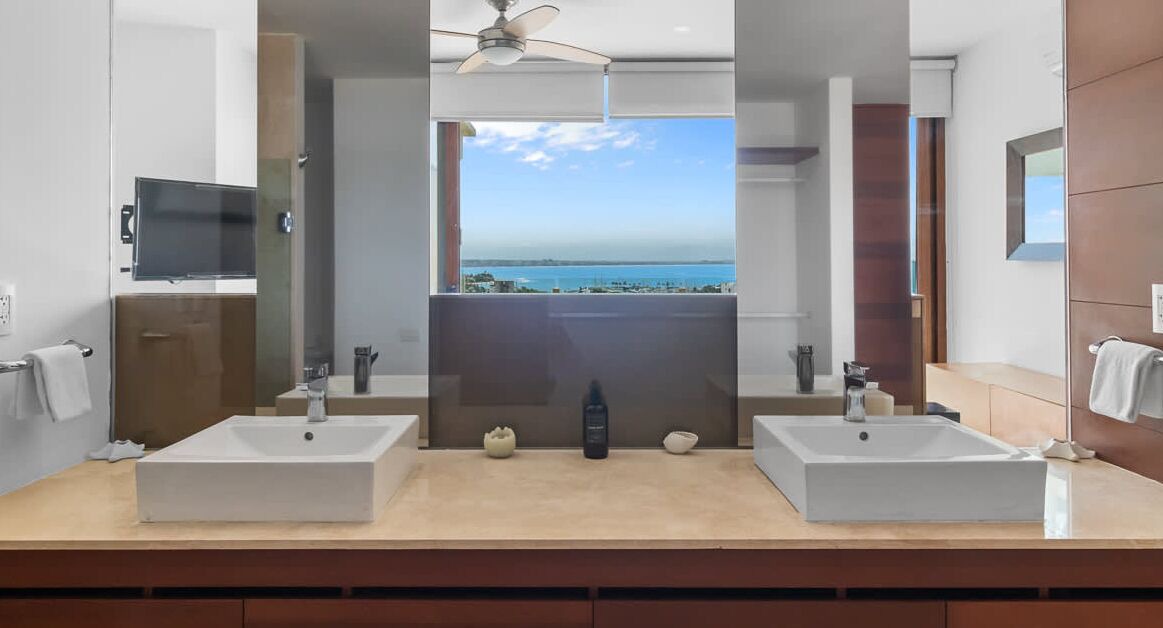 Photo of Bathroom in La Cruz de Huanacaxtle