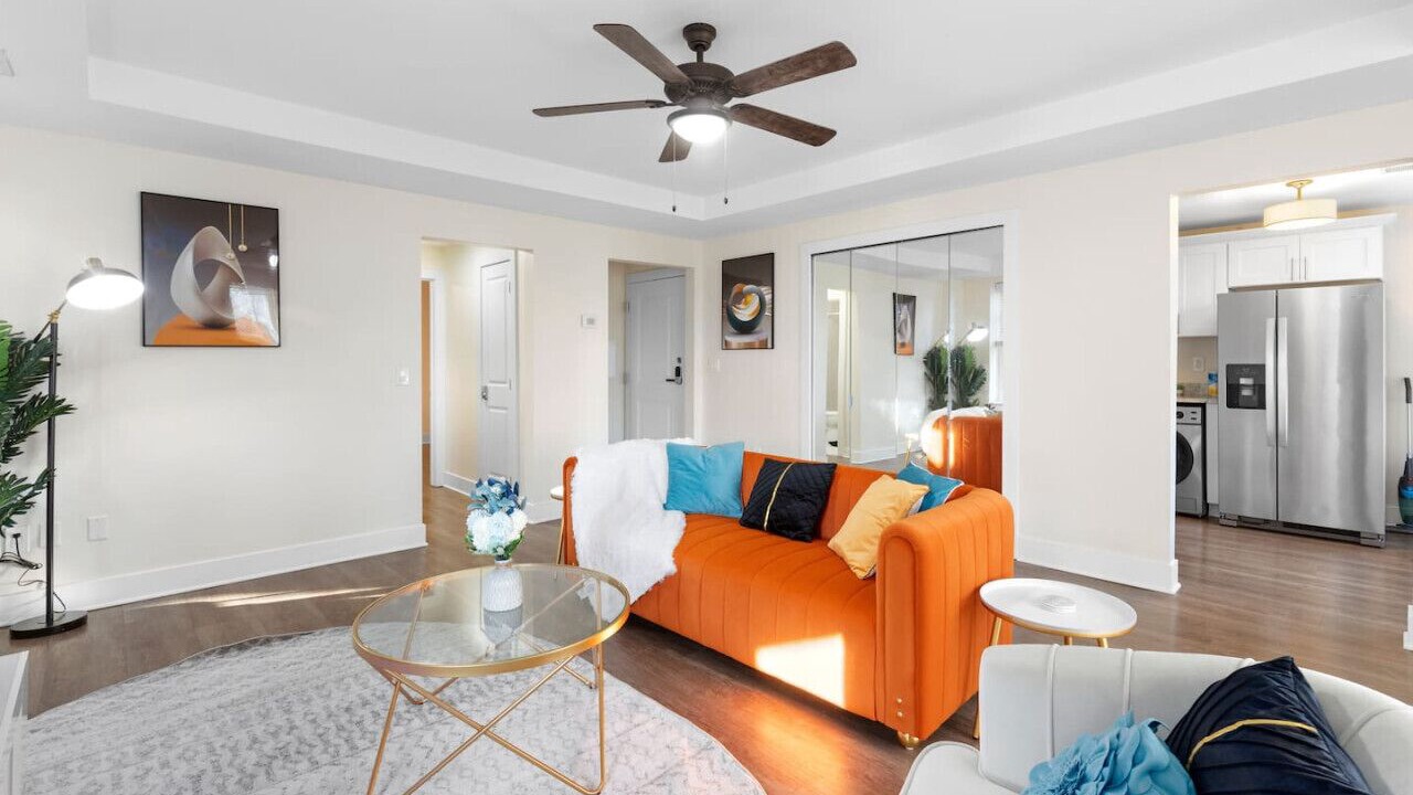 Photo of Livingroom in Midtown