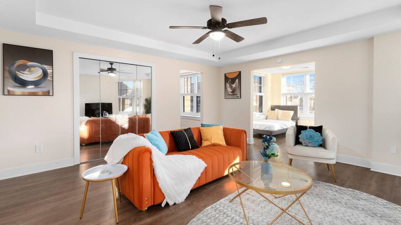 Photo of Livingroom in Midtown
