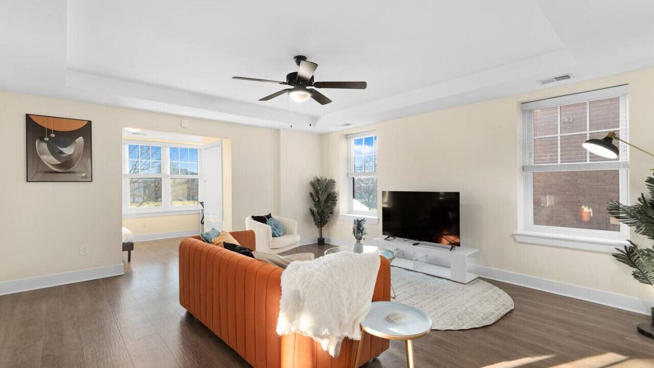Photo of Livingroom in Midtown