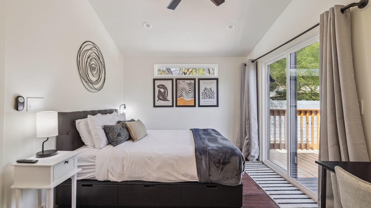 Photo of Bedroom in Garfield