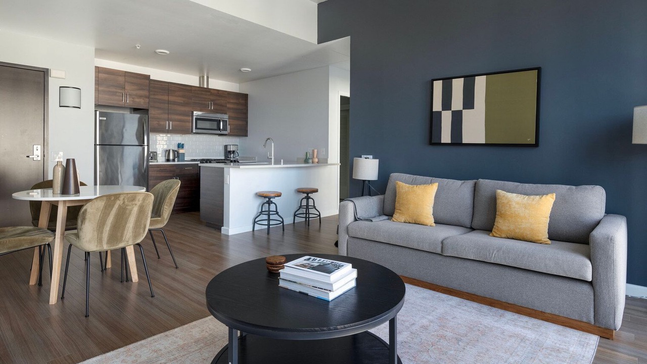 Photo of Livingroom in Civic Center