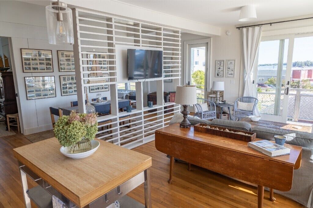 Photo of Livingroom in Stonington