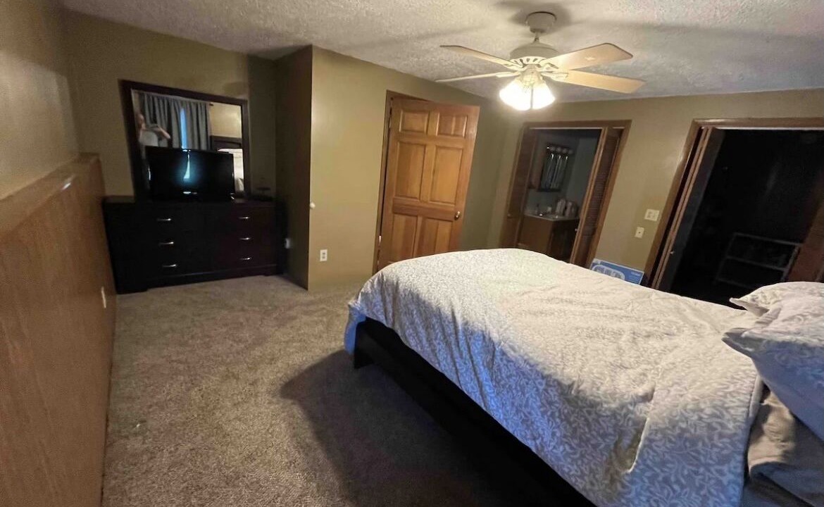Photo of Bedroom in Vevay