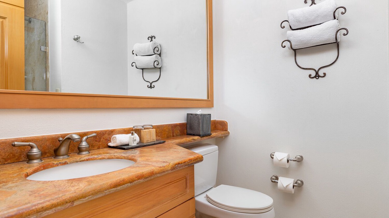 Photo of Bathroom in Flamingos