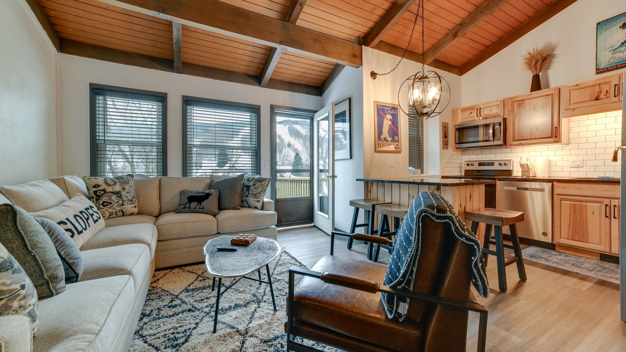 Photo of Livingroom in Blodgett Mills