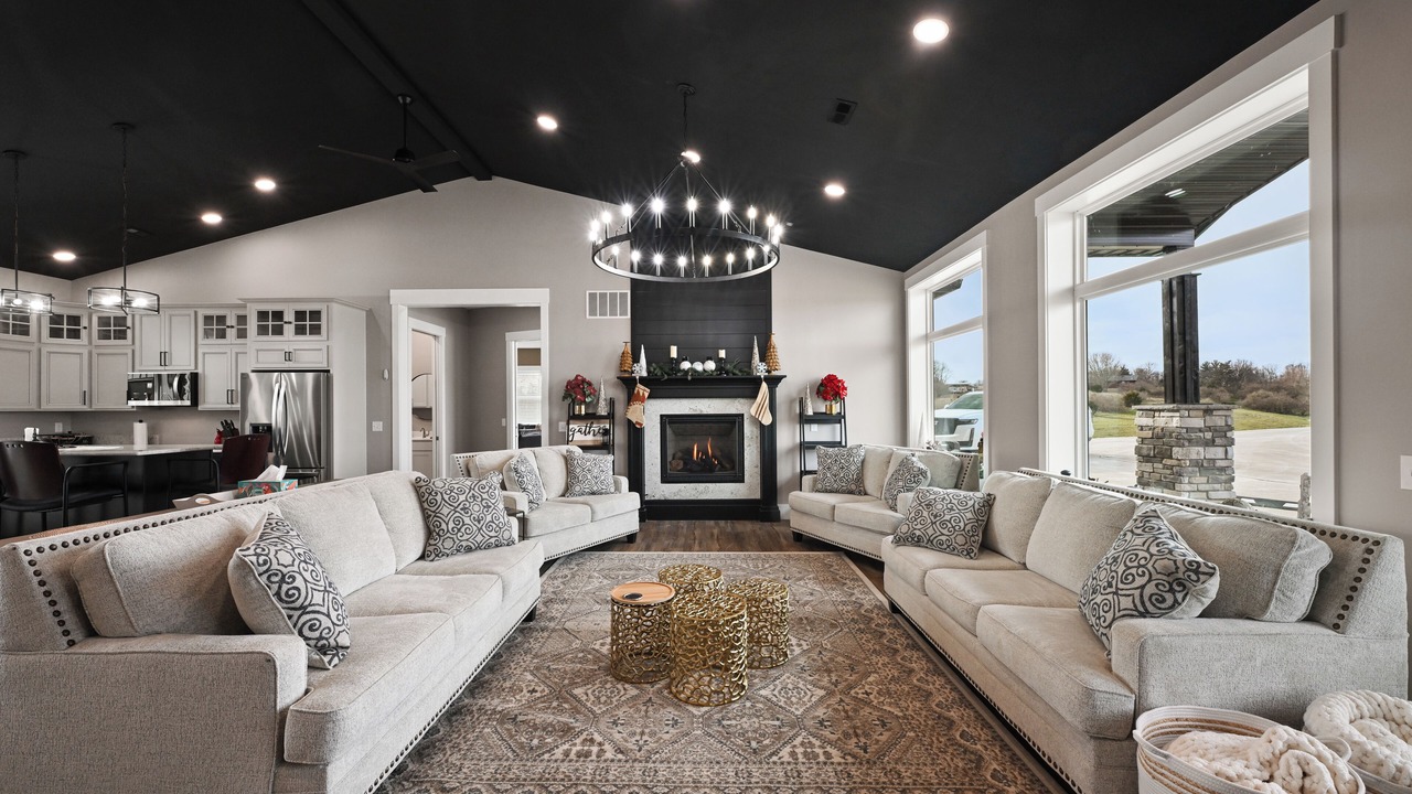 Photo of Livingroom in Aurora