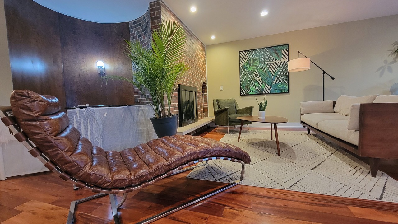 Photo of Livingroom in Evanston