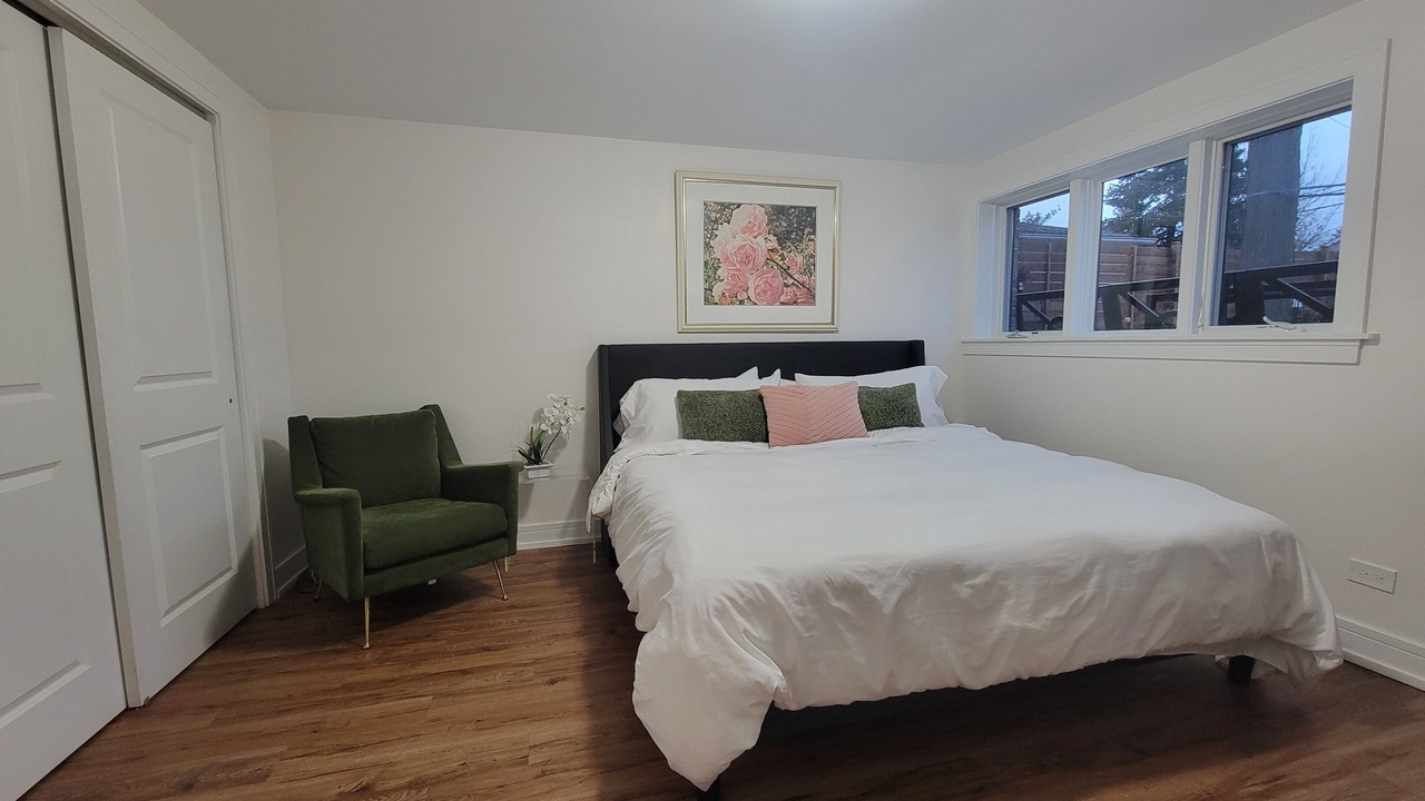 Photo of Bedroom in Evanston